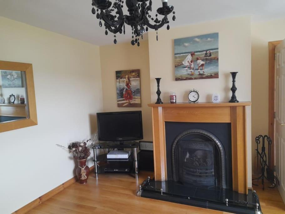 Villa The House: A Delightful And Peaceful Retreat. Derrymacash